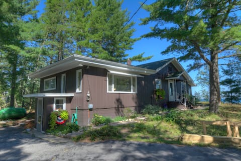 Classic Lake Michigan Cottage in Glen Arbor