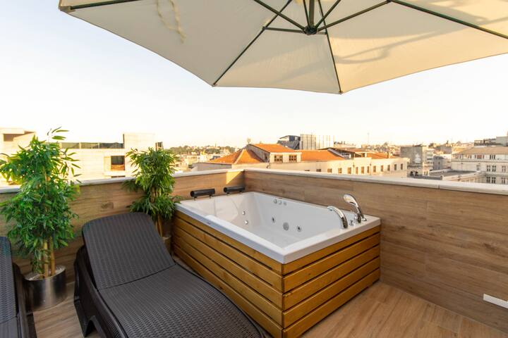 Amazing Duplex,3 Unit,4 BEDROOM,3 BATHROOM,JACUZZI gallery image 2