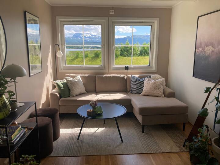 Cozy apartment with free parking Condominiums for Rent in Tromsø