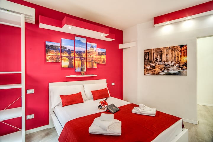 Royal Vatican suites gallery image 2