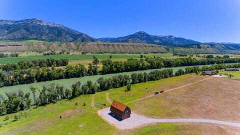 Riverfront Bliss: Serene South Fork River Cabin