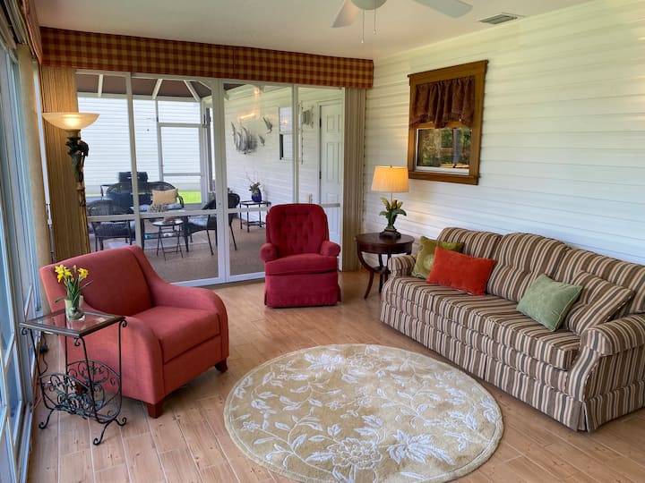Charming And Spacious, Conveniently Located Home - The Villages, FL
