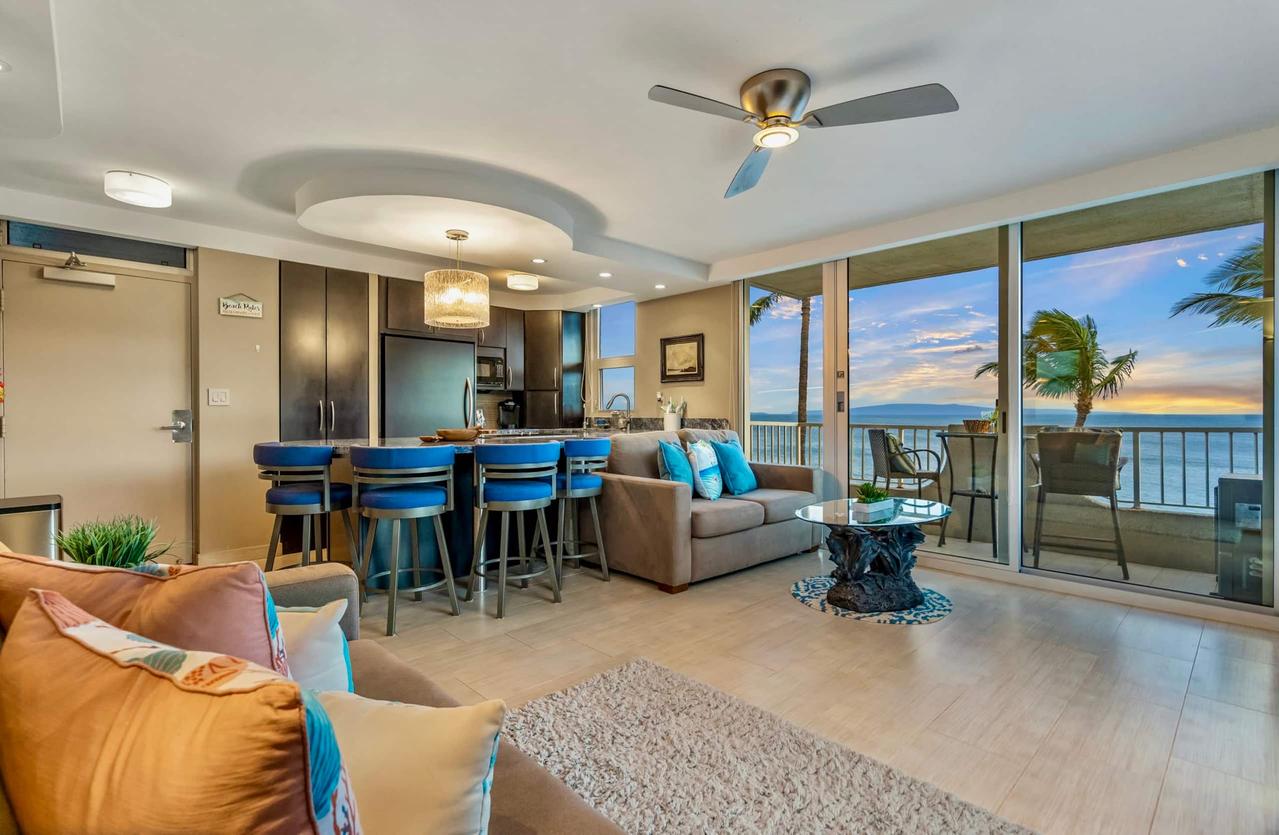 Ocean Front With Ocean View! AC, King Bed, 2 Bath! - Image 2