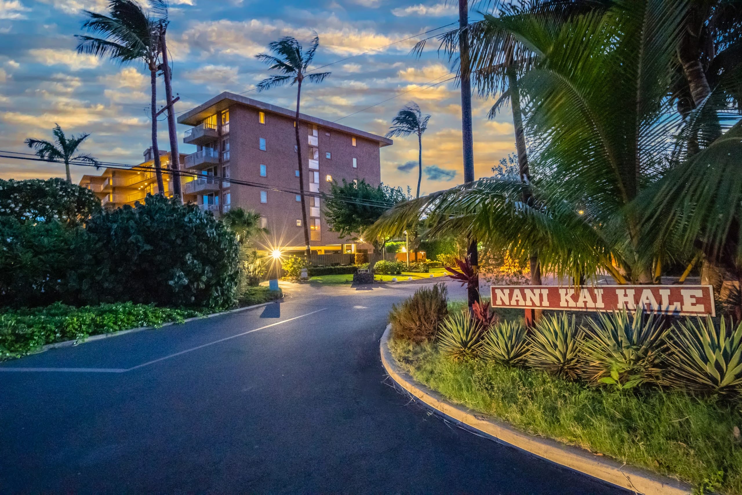 Ocean Front With Ocean View! AC, King Bed, 2 Bath! - Image 25