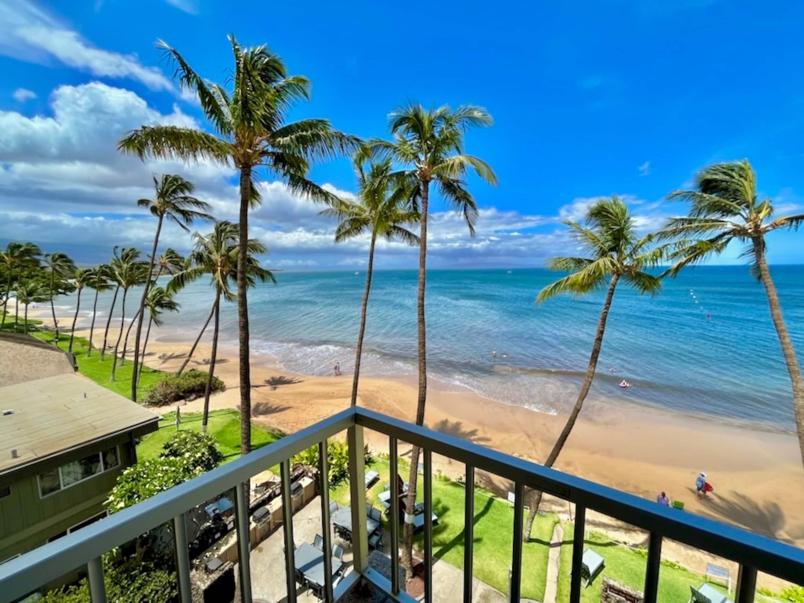 Ocean Front With Ocean View! AC, King Bed, 2 Bath! - Image 17