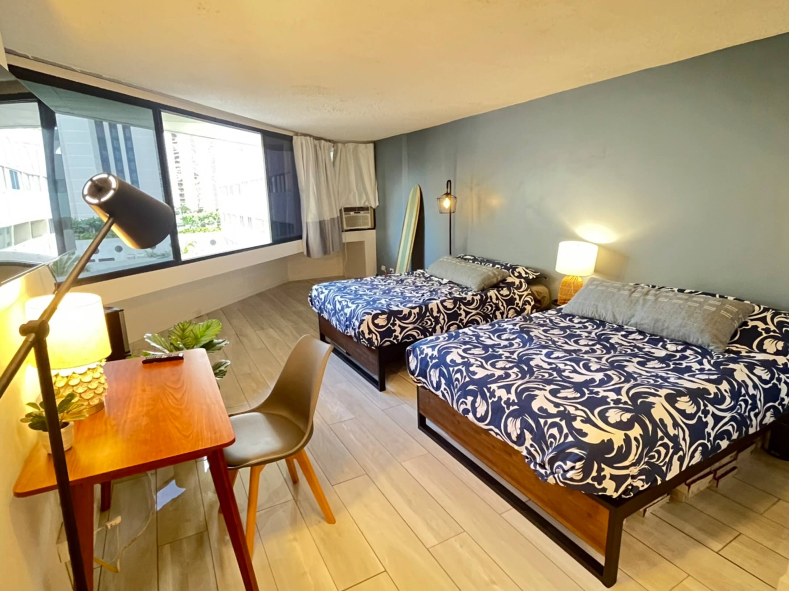 Condo in Honolulu · ★4.68 · 1 bedroom · 2 beds · 1 private bath - Image 14