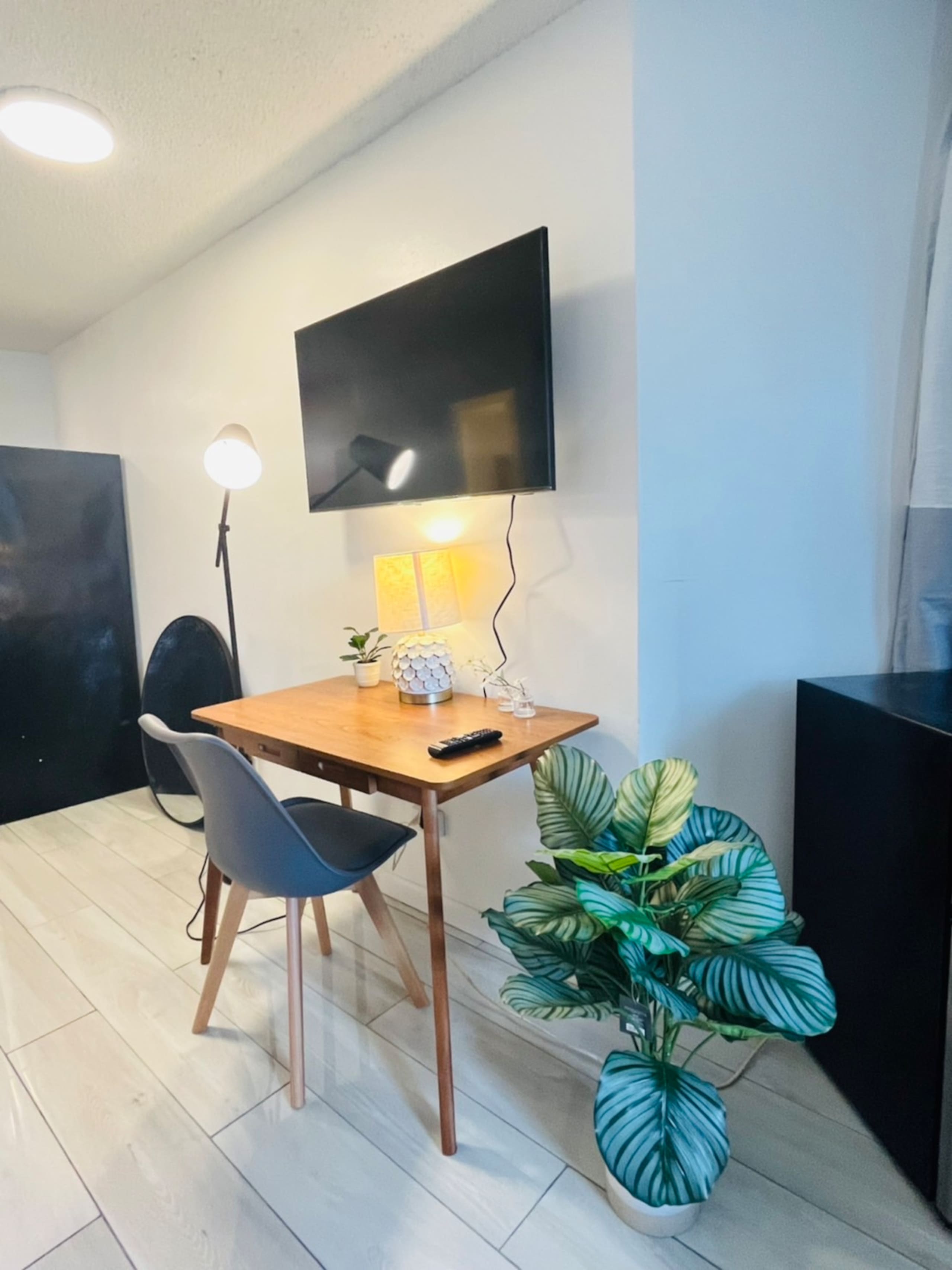 Condo in Honolulu · ★4.68 · 1 bedroom · 2 beds · 1 private bath - Image 20