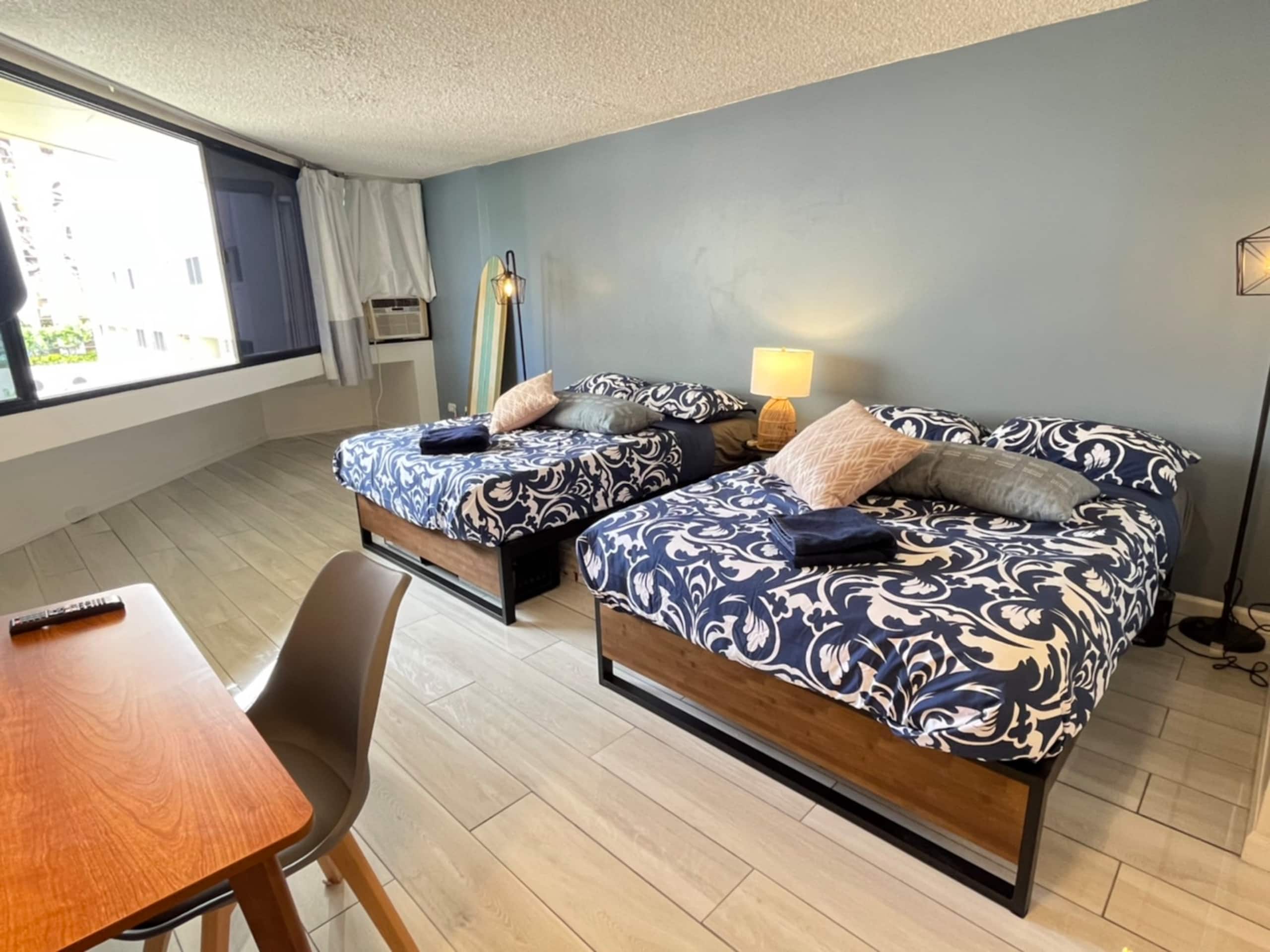 Condo in Honolulu · ★4.68 · 1 bedroom · 2 beds · 1 private bath - Image 17