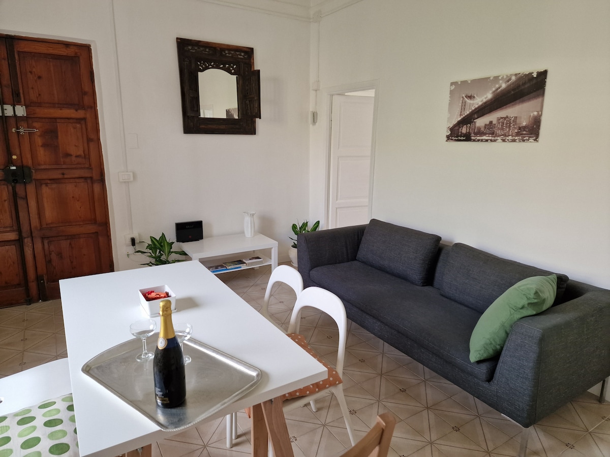 CENTRAL APARTMENT WITH GARDEN VIEW AND PARKING Vacation homes for