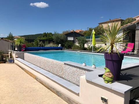 Villa l 'Amoureux 2 air-conditioned and swimming pool