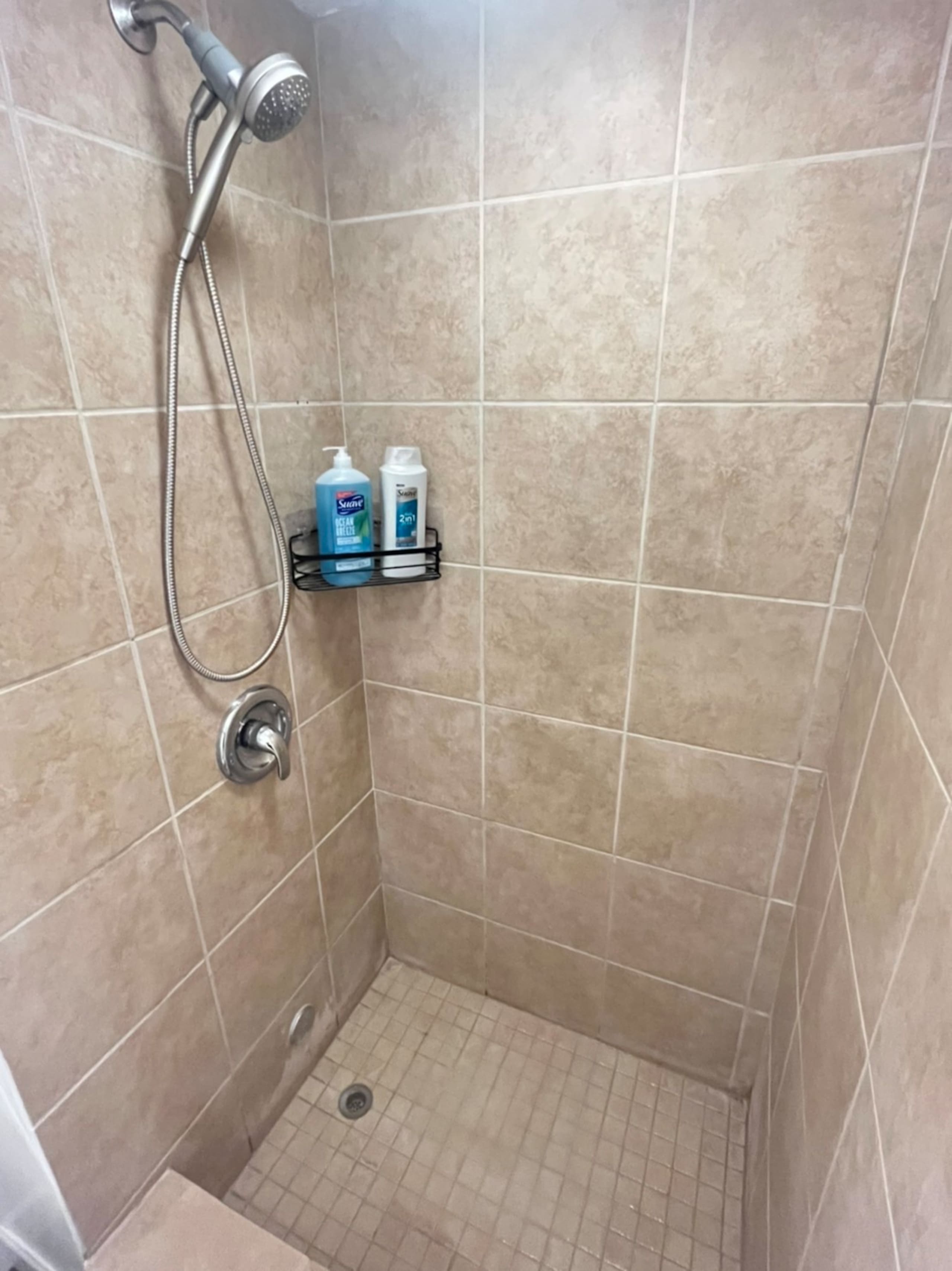 Condo in Honolulu · ★4.65 · 1 bedroom · 2 beds · 1 private bath - Image 28