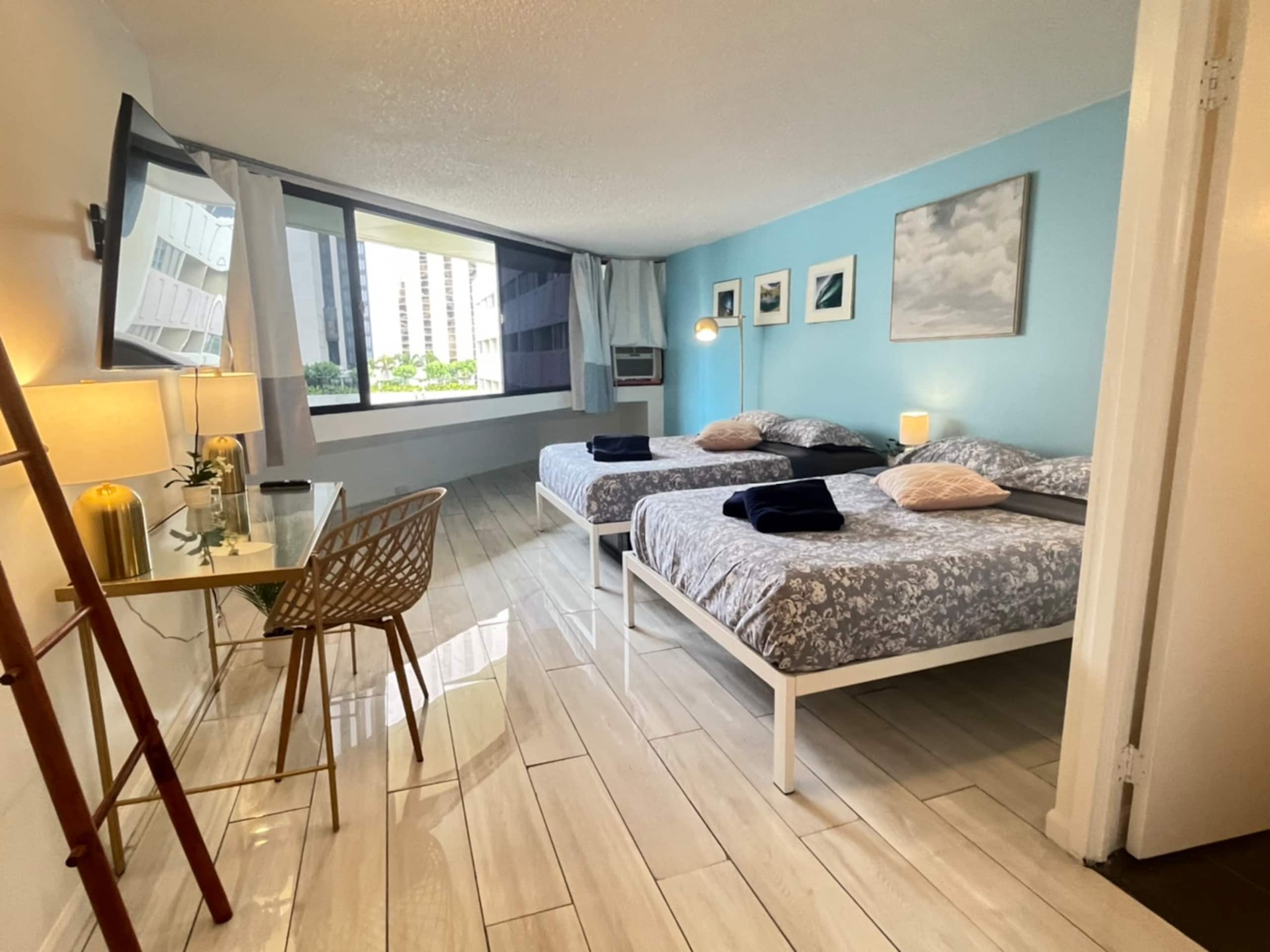 Condo in Honolulu · ★4.65 · 1 bedroom · 2 beds · 1 private bath - Image 12