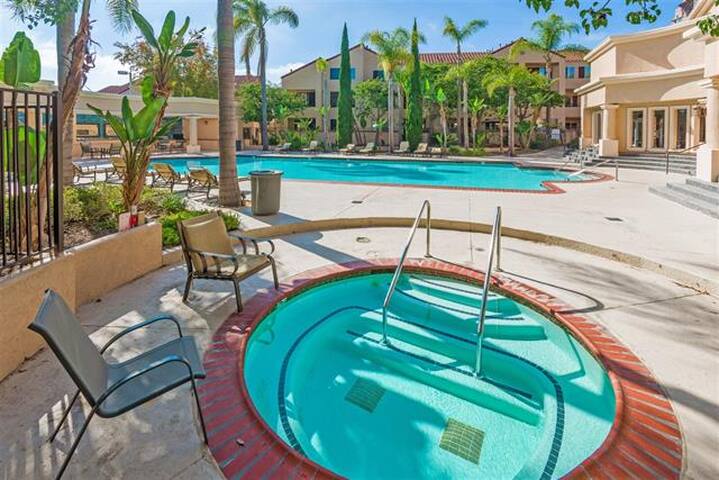Venetian Condos managed Airbnb listing 2