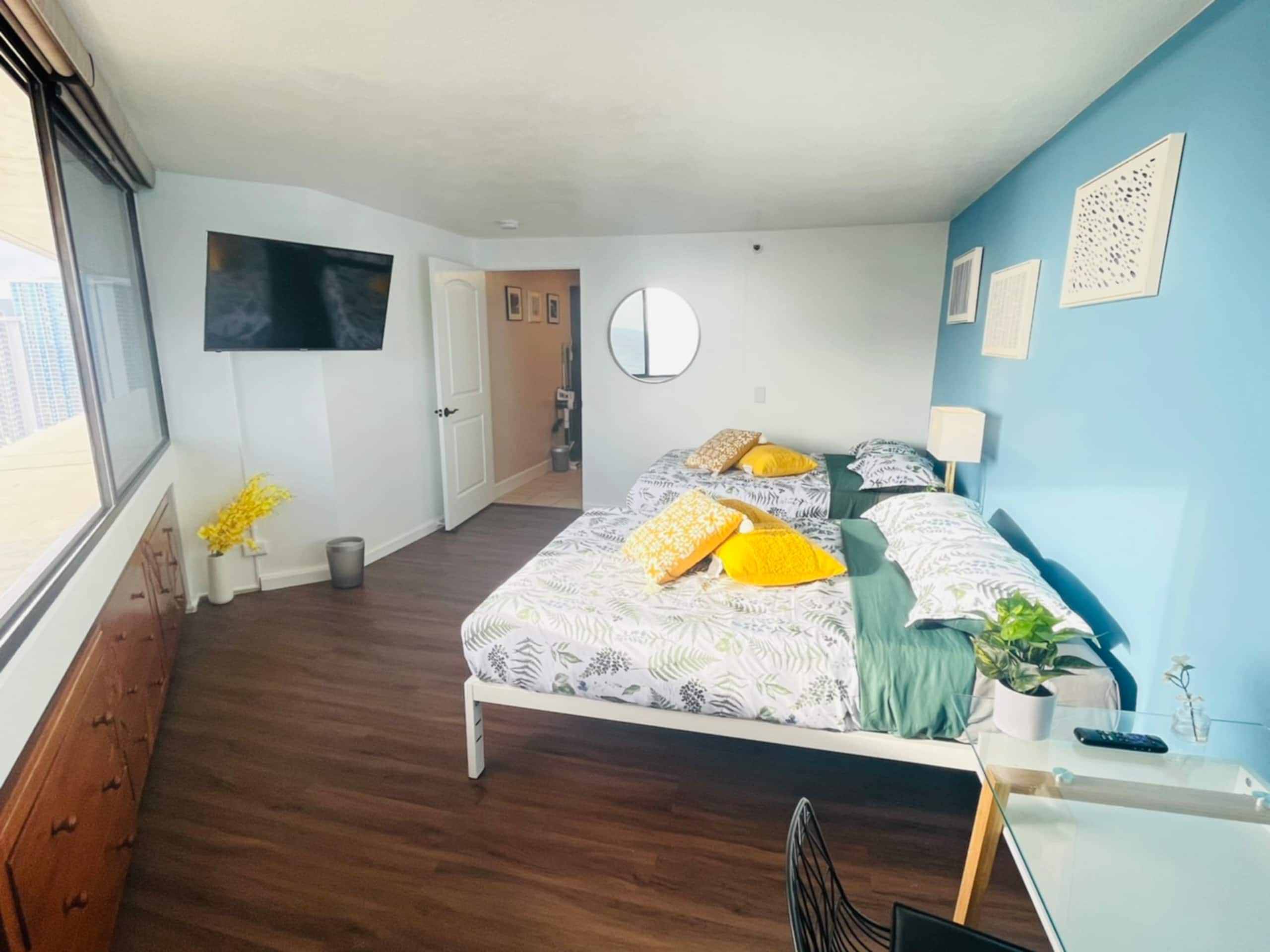 Condo in Honolulu · ★4.5 · 1 bedroom · 2 beds · 1 private bath - Image 13
