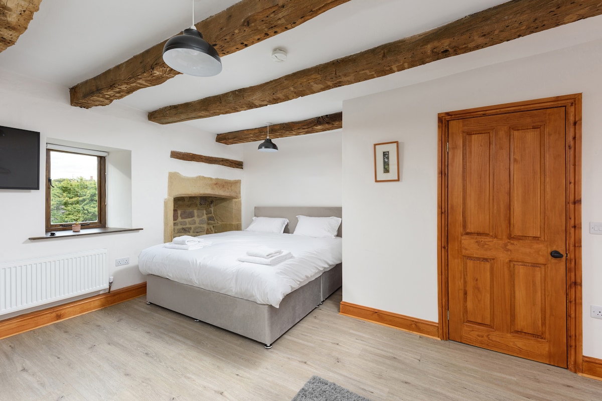 Spavaća soba s gredama