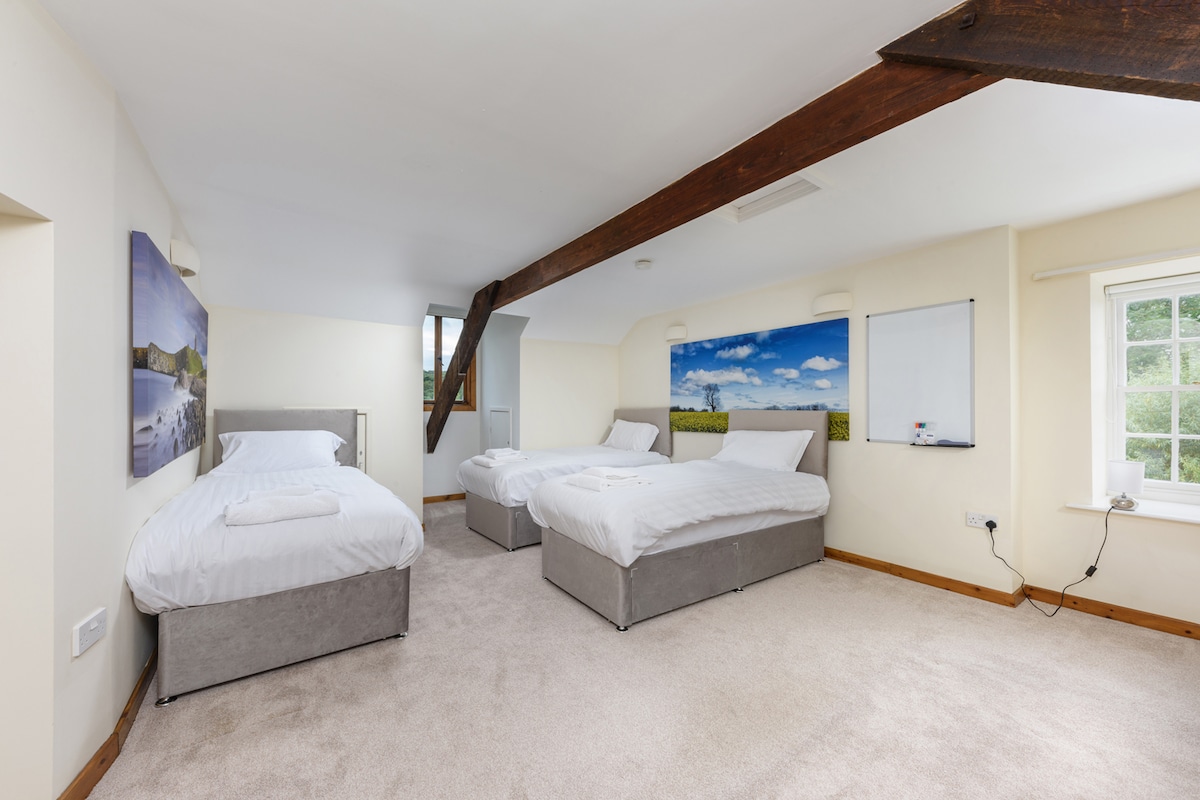 Trokrevetna soba na prvom katu