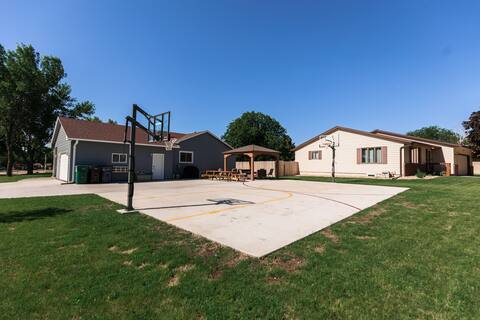 2 Houses Side by Side | LARGE Groups (30 People)