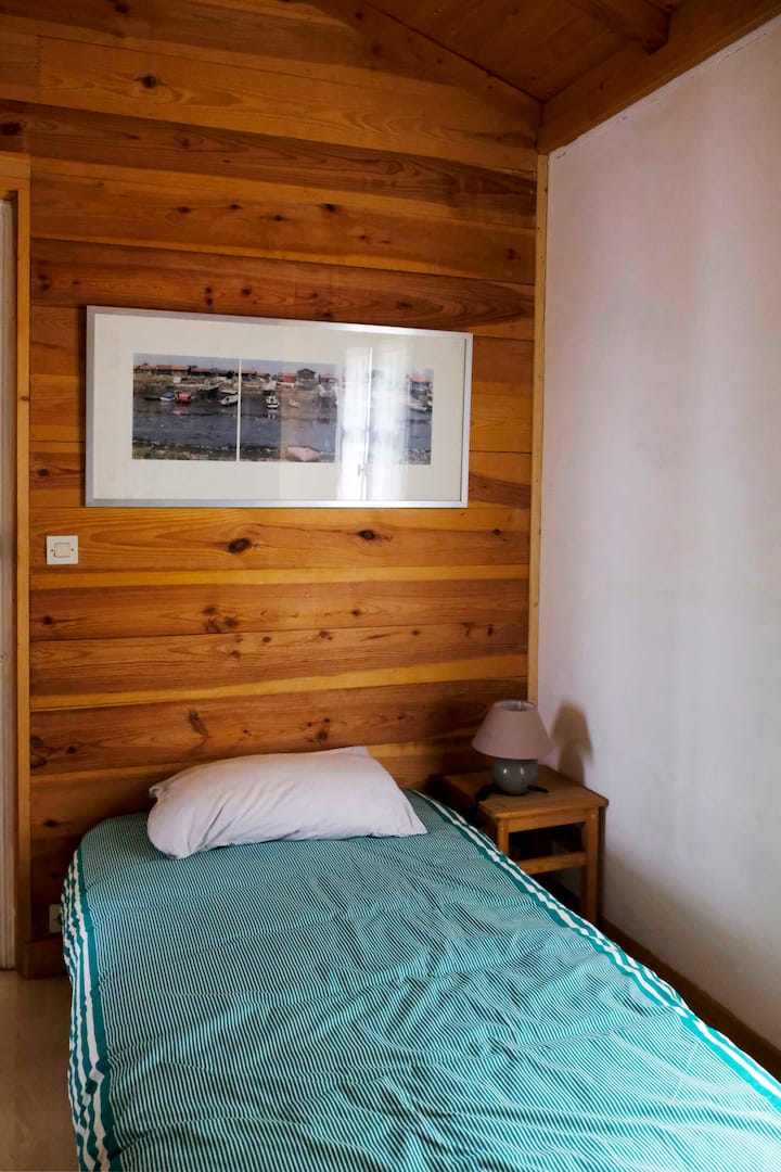 საძინებელი 3