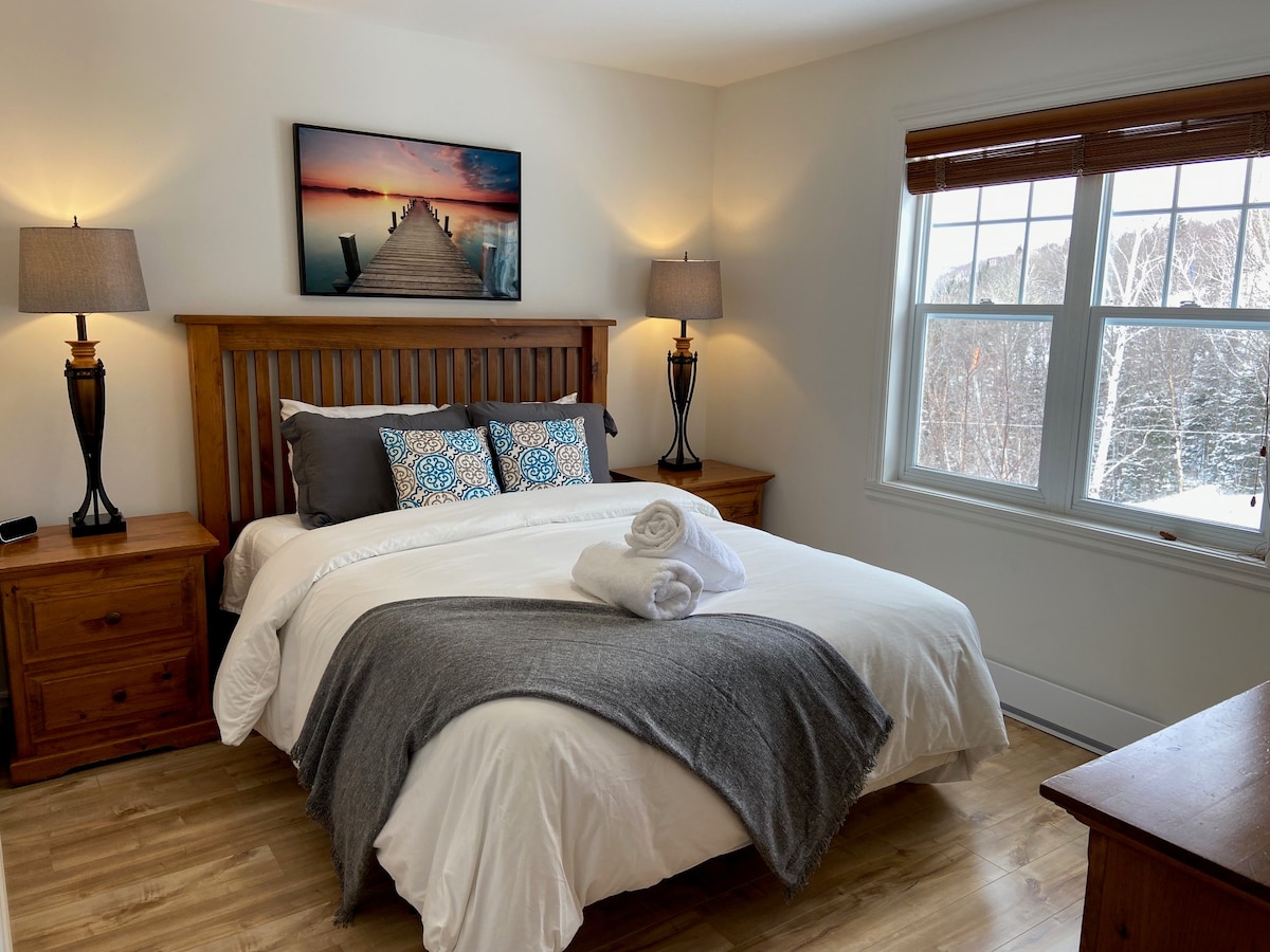 Bedroom #2 with Queen size bed