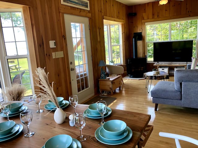 Salty Air Seaside Chalet Beachfront and Nature gallery image 4