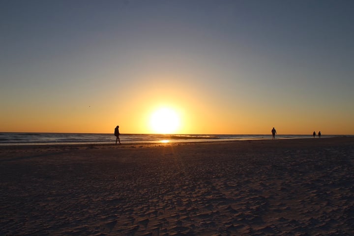 Ground Floor Upscale 2 Bedrooms Condo In Lbk , Fl. - Longboat Key, FL