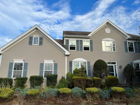 Beautiful Home in Franklin Park, near Princeton