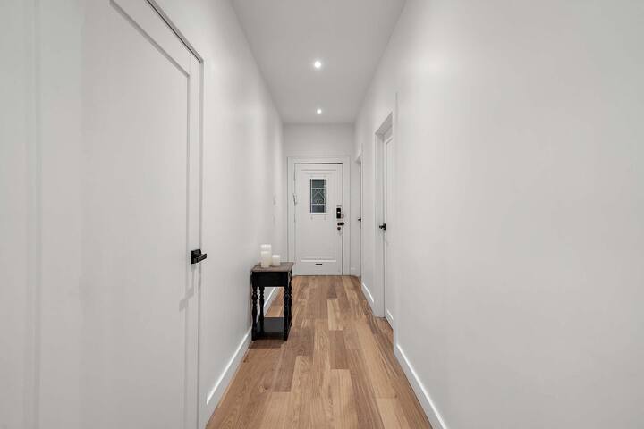 Lovely 3-Bedroom Vacation Home with Balcony gallery image 4