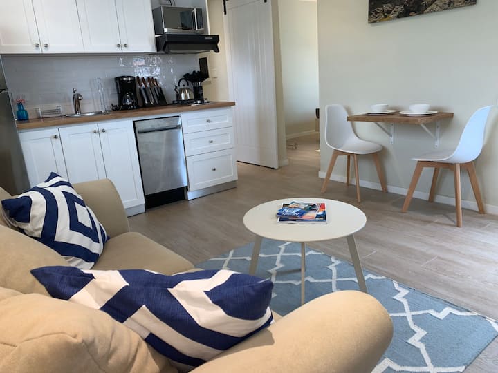 1 Bed/king Bed. 5 Min Walk To Beach & Shops - Aruba