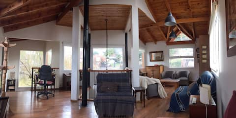 Top Airbnb: Lavender Mountain House in Departamento Futaleufú