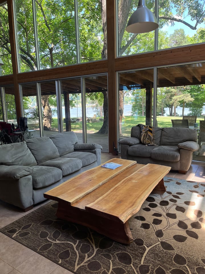 8 Bed Glass House Retreat | Sleeps 14 - リスボン, OH
