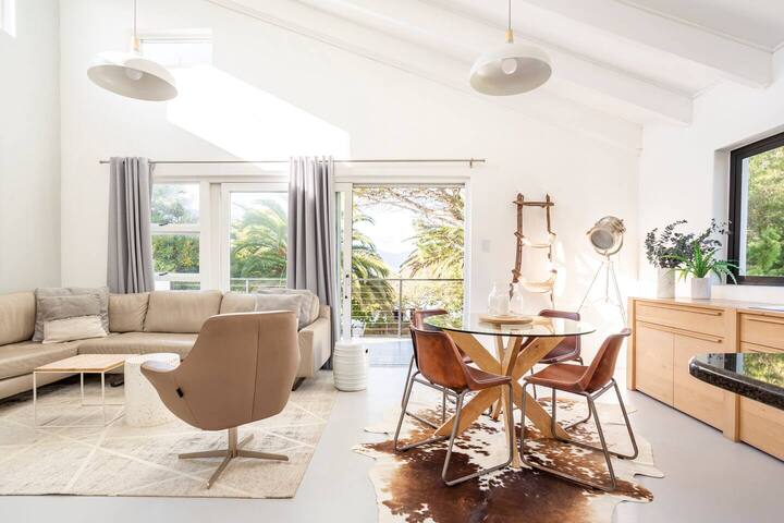 Tranquil Garden Apartment gallery image 5