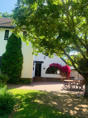 Beautiful large Tudor style home gallery image 3