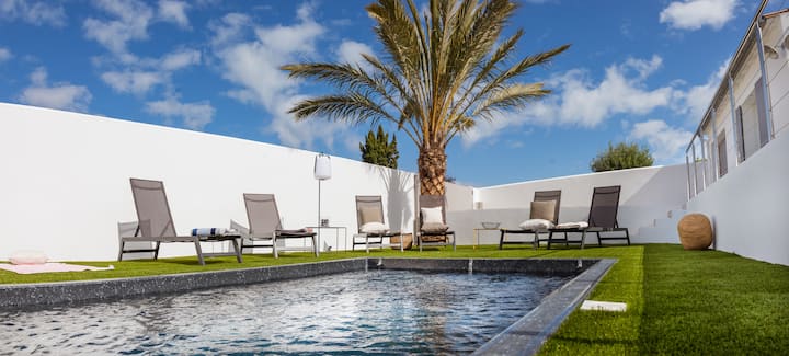 Villa 9 Pers, Piscine, 1 Mn Plage, Calme Absolu - La Flotte
