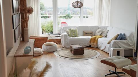Top Airbnb: Luxury Penthouse - City View, AirCon, Sauna + in Derendorf