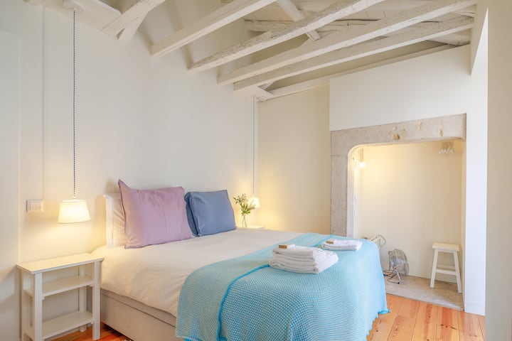 No Beginning, No End Apartment - Lissabon