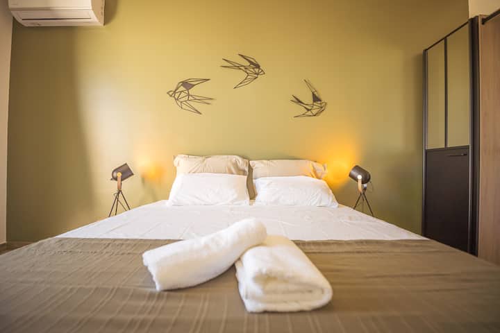 卧室2
配有毗邻露台