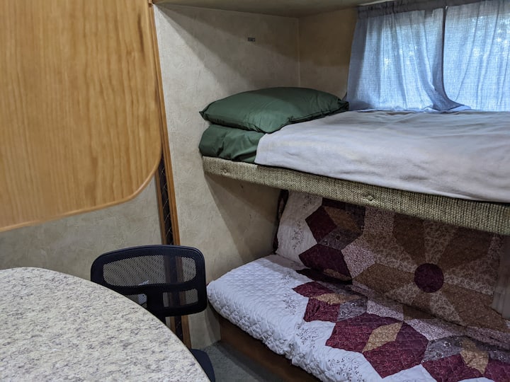 غرفة النوم 2