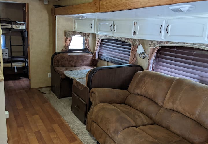 غرفة المعيشة