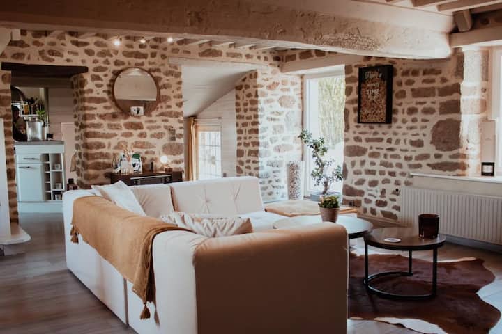 Maison Avec Piscine Au Coeur De La Suisse Normande - ibis Styles Flers