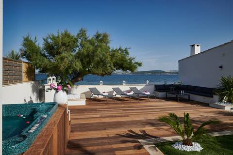 Villa La Petite Perle de Thau Direct Access Beach