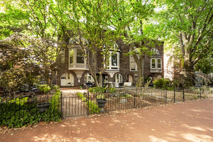 Charming 1 Bedroom In The Heart Of Capitol Hill - Washington, D.C.