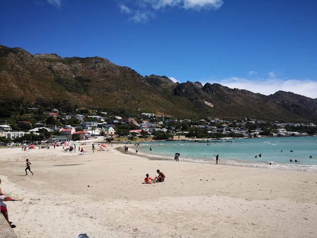 Spacious 3bed unit in the heart of Gordons Bay