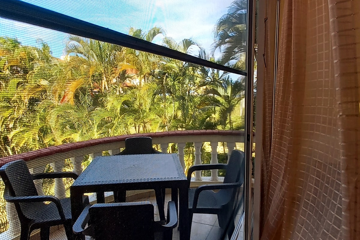 Balcony with ocean view