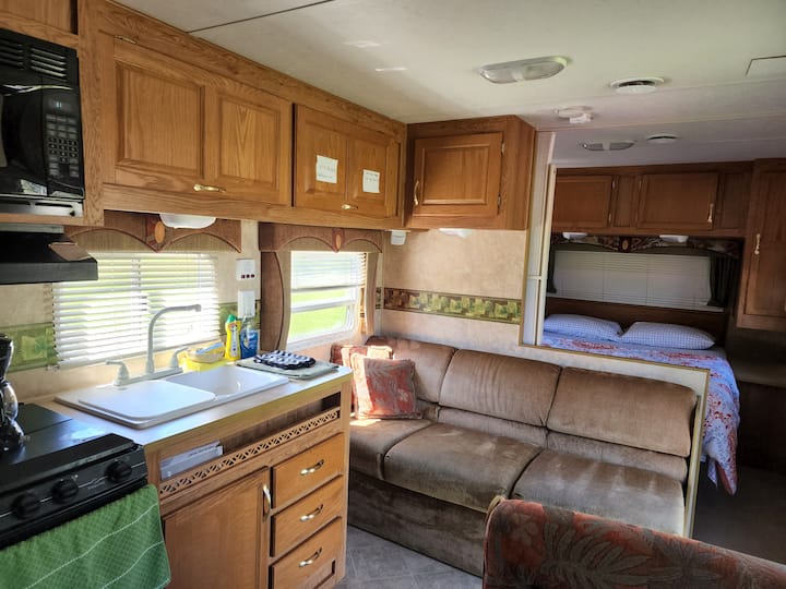 Apple Orchard Jayflight Camper (Oceanfront View) - Bouctouche