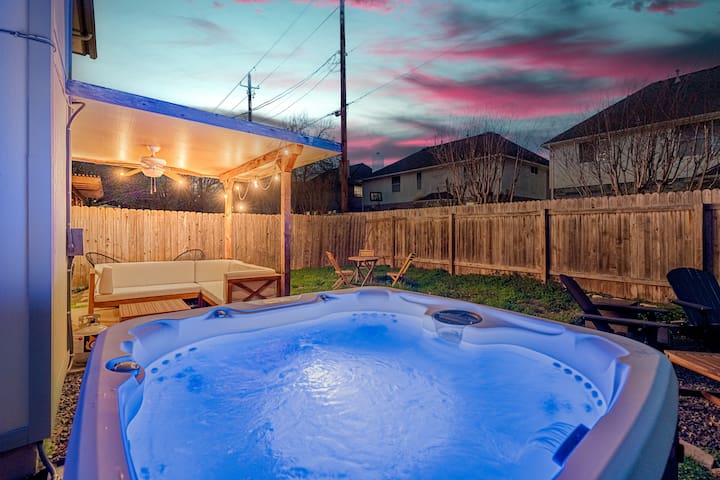 AustinCedarParkRoundRock,AppleQuiet,HotTub,FirePit