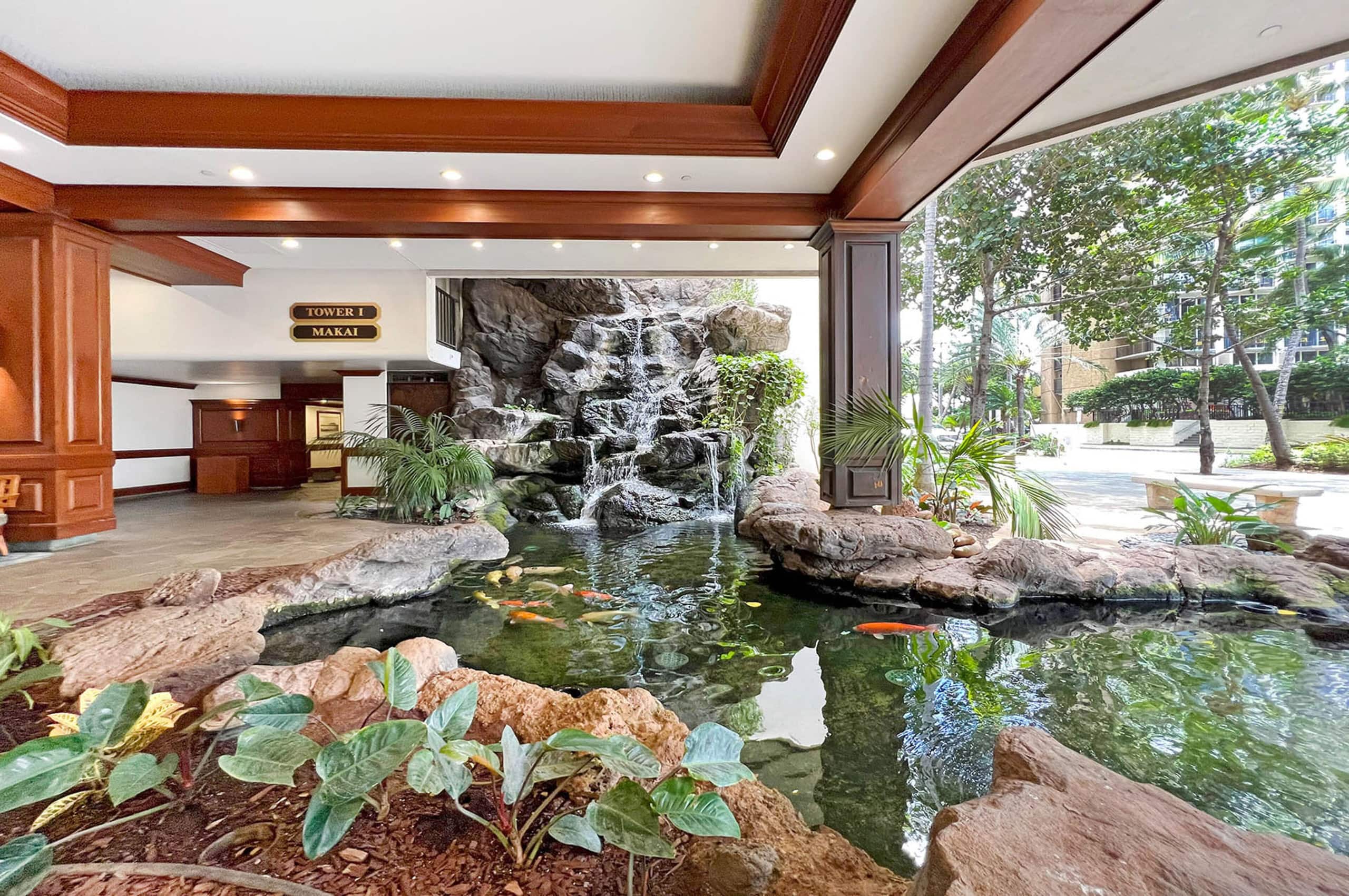Condo in Honolulu · ★4.83 · 1 bedroom · 3 beds · 1 private bath - Image 35