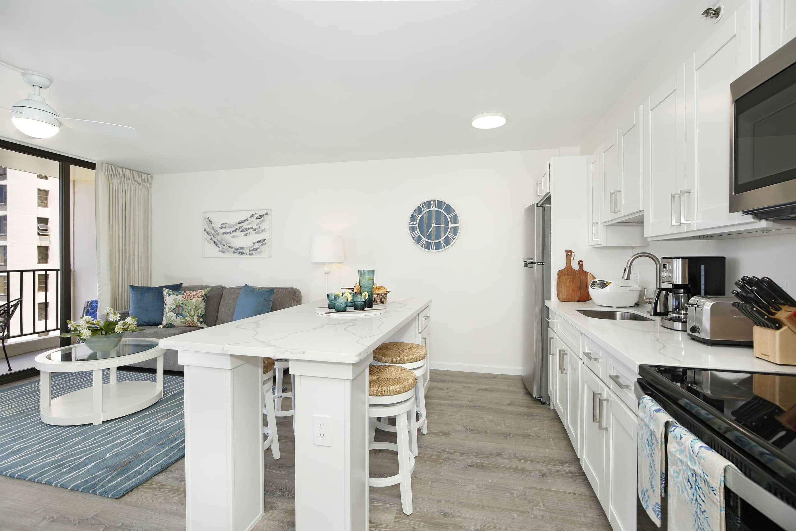 Condo in Honolulu · ★4.83 · 1 bedroom · 3 beds · 1 private bath - Image 8