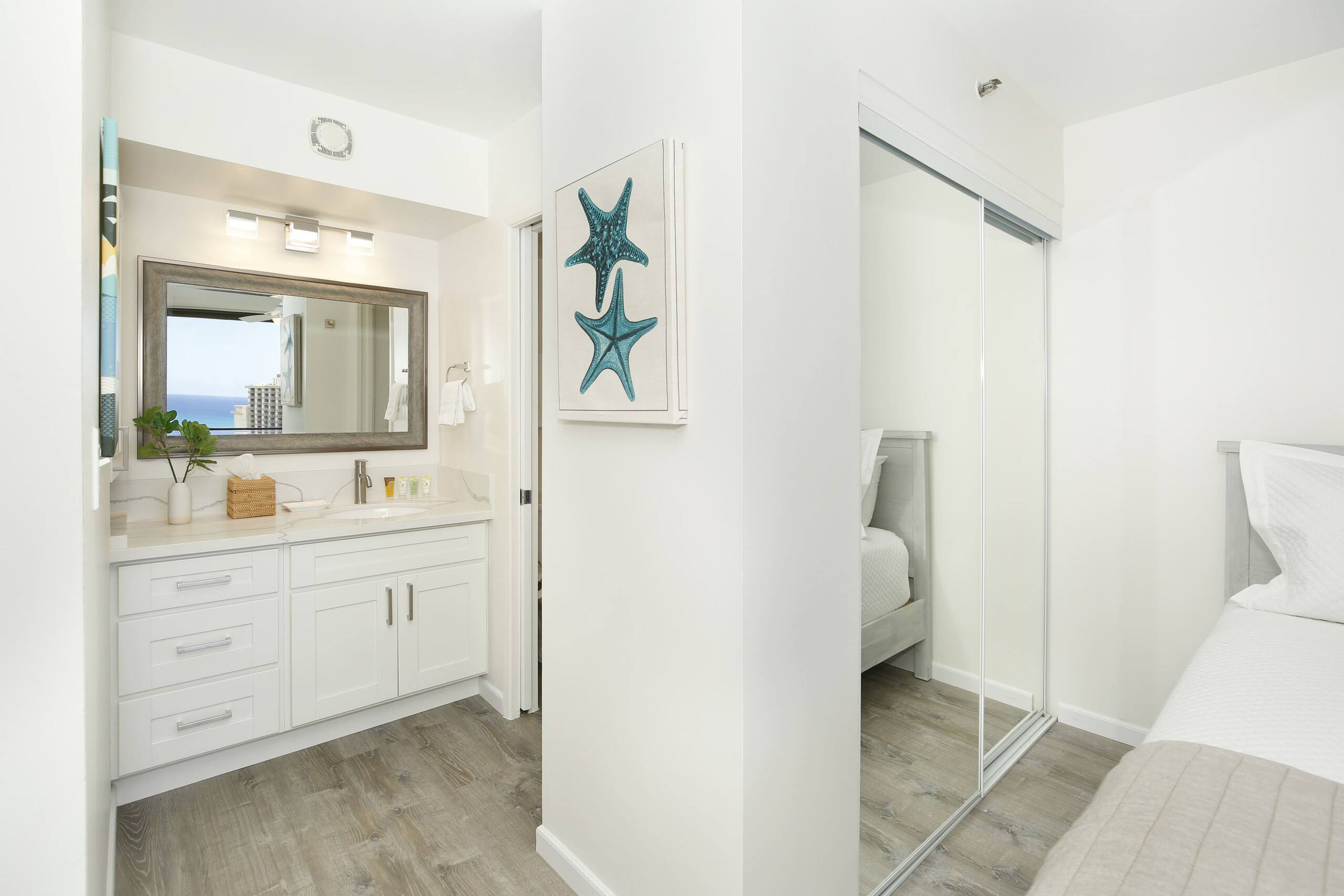 Condo in Honolulu · ★4.83 · 1 bedroom · 3 beds · 1 private bath - Image 22