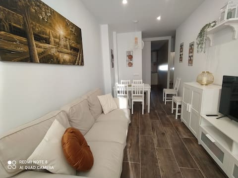 Successful Airbnb property: Erick's apartment in Chiclana De La Frontera