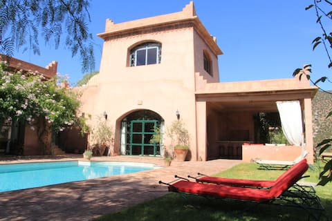 Magnifique villa avec piscine et vue à 360°